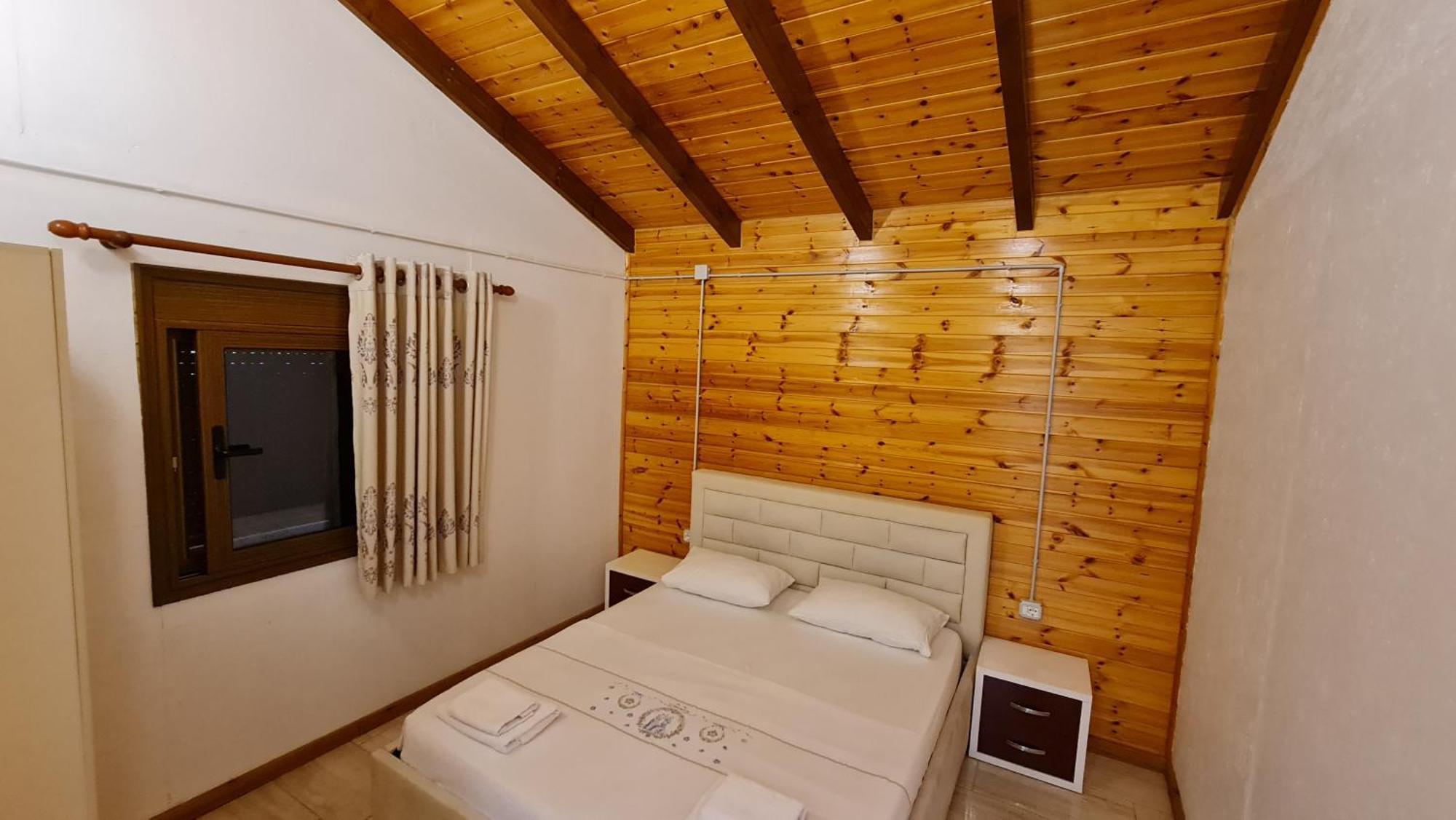 Skenderi Sarandë